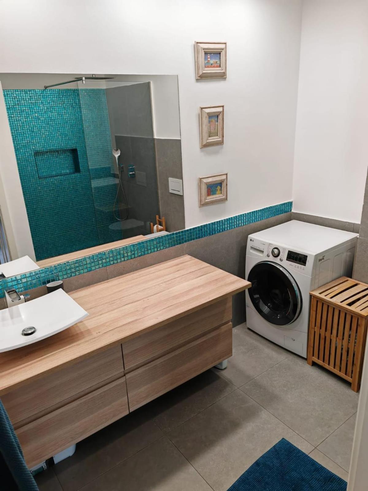Skylark Cozy Bigger Apartment บูดาเปสต์ ภายนอก รูปภาพ